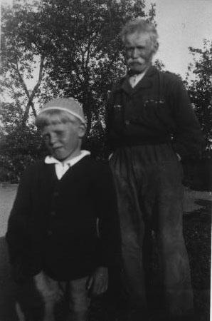 bild028.jpg - Pappa Walter och hans morfar Erik
